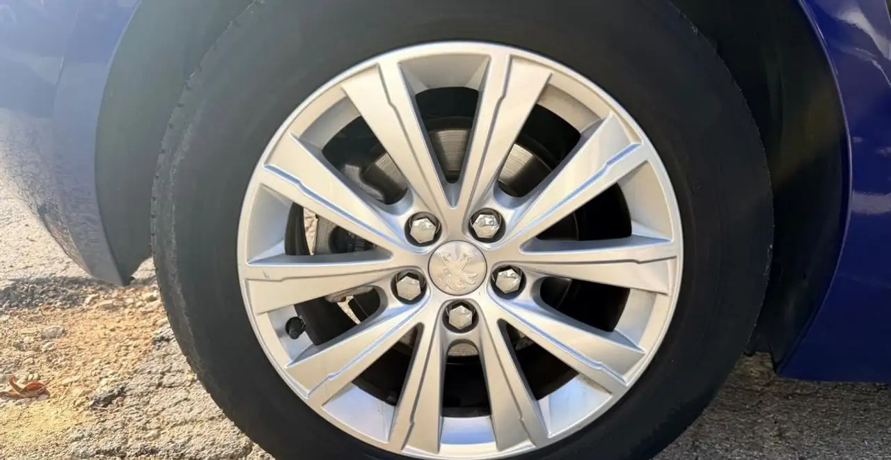 Peugeot 308 308 SW — photo 9