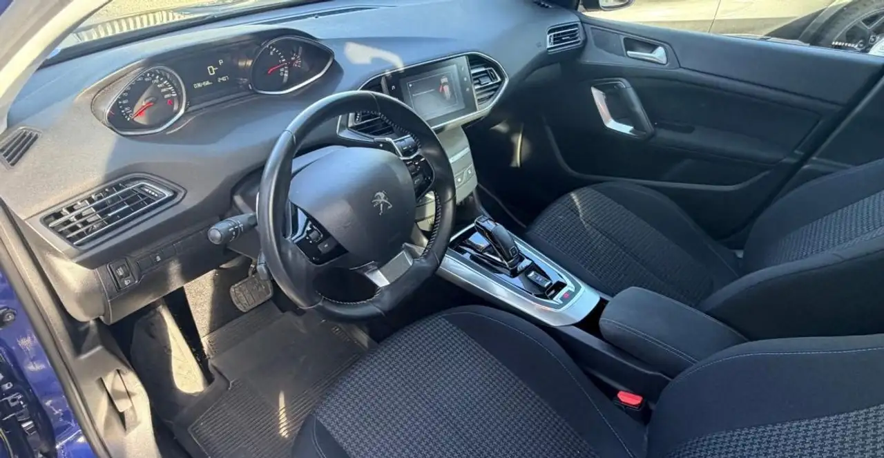 Peugeot 308 308 SW — photo 18