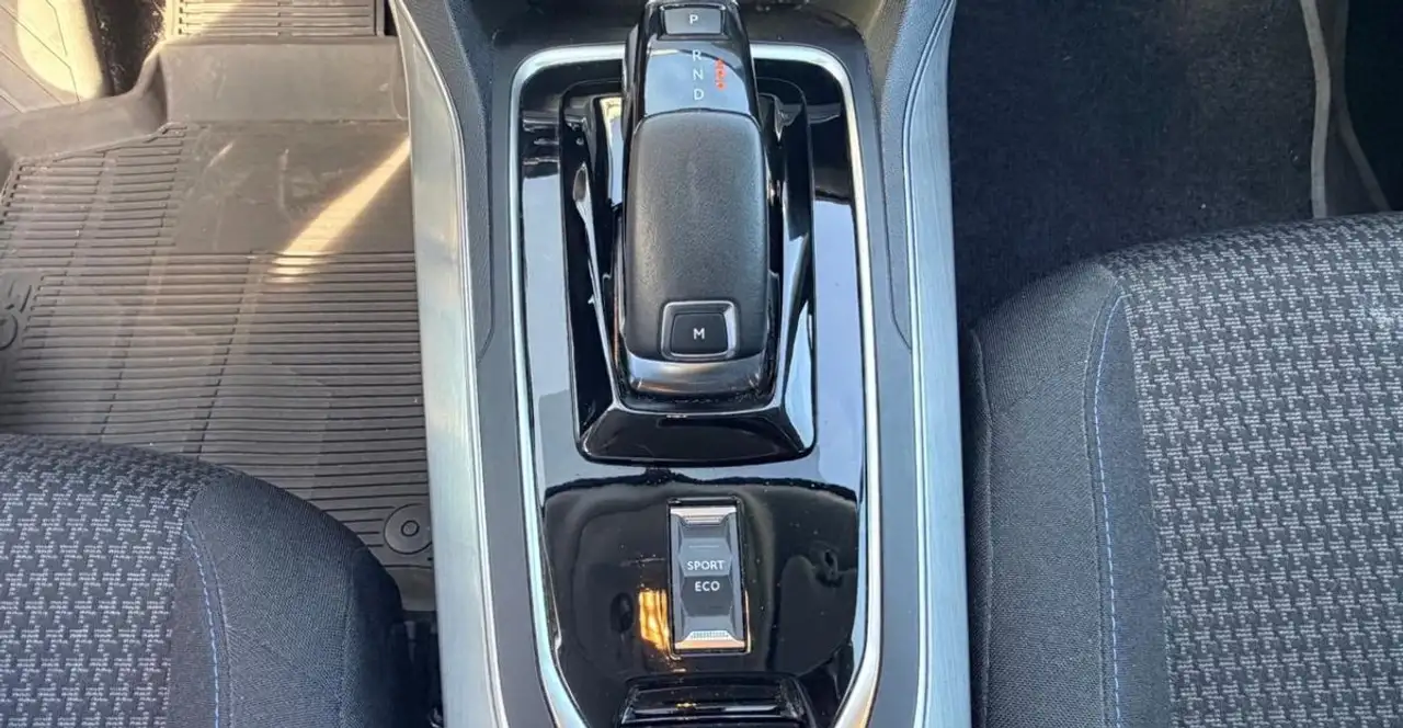 Peugeot 308 308 SW — photo 24