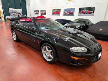 5700 v8 cabriolet cambio manuale