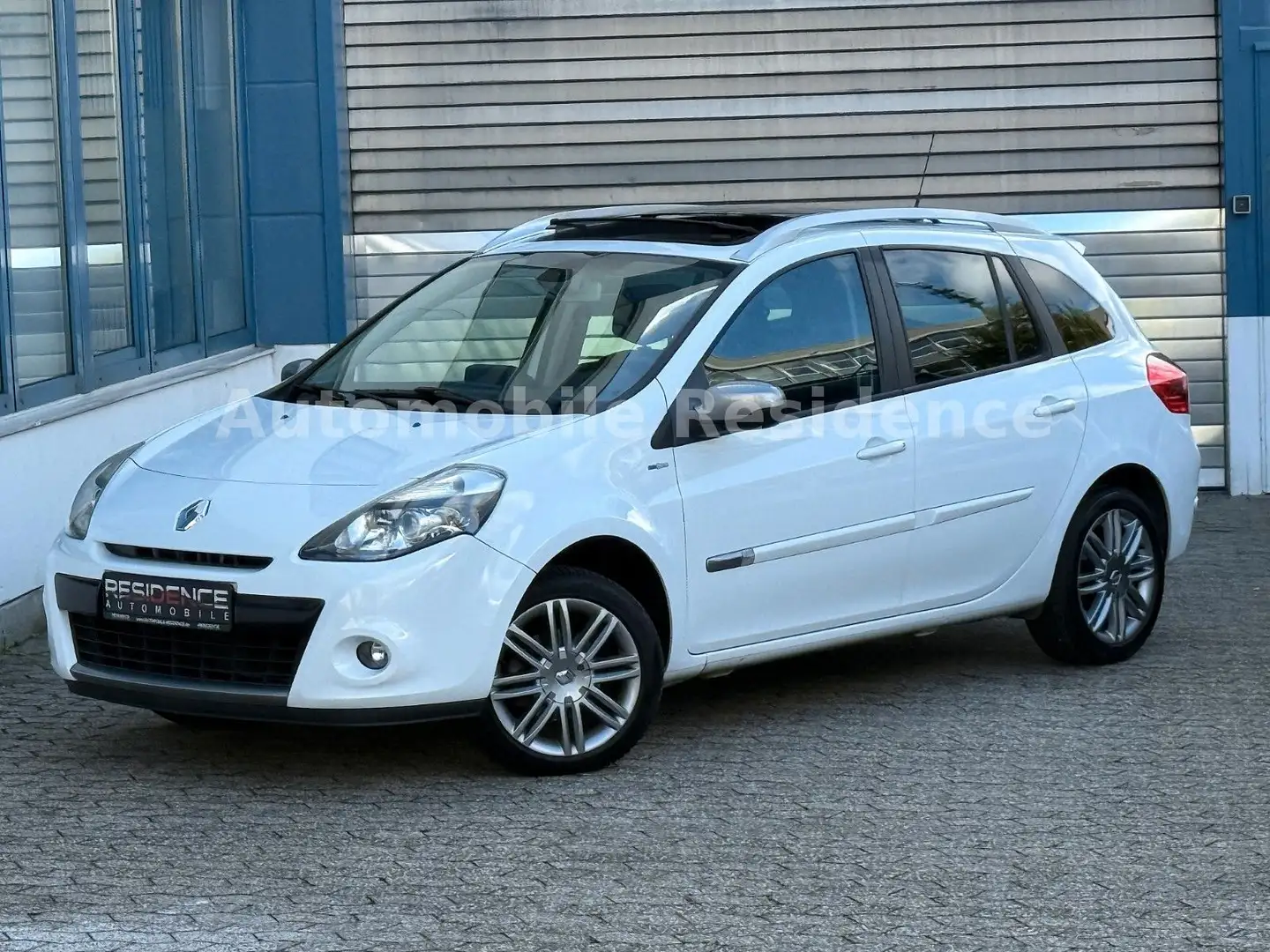 Renault Clio Grandtour Night & Day 1.2*NAVI*PANO*LEDER*1 Blanc - 2
