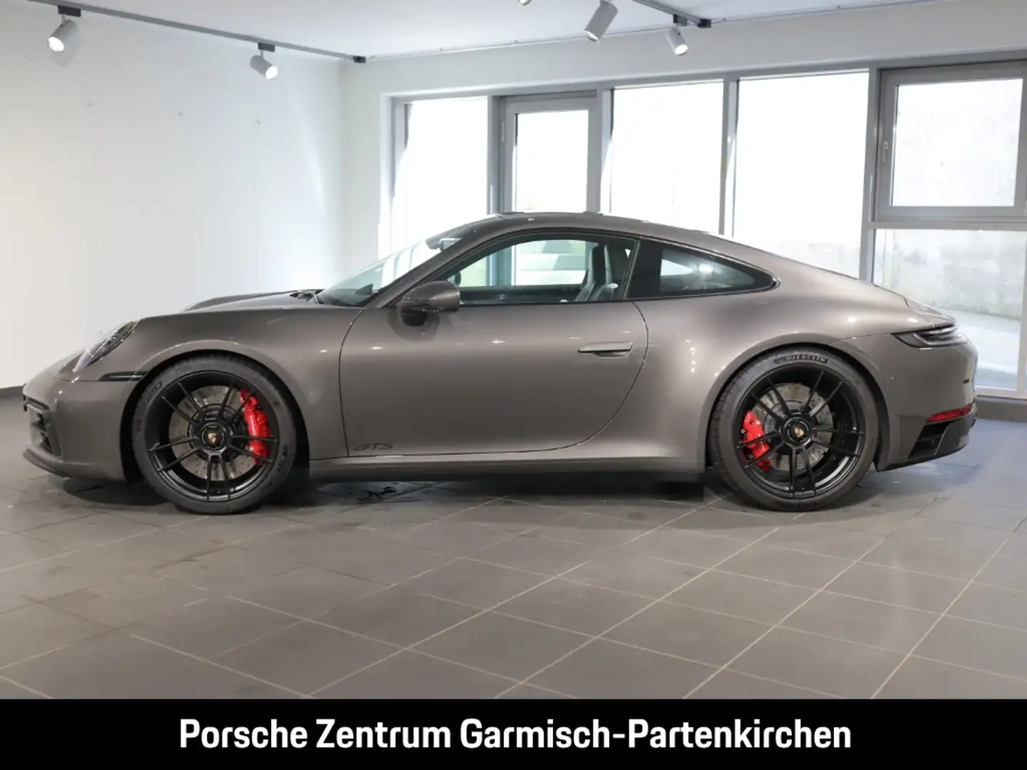 Porsche 992 911 Carrera 4 GTS Matrix LED 360 Kamera SHZ Grijs - 2