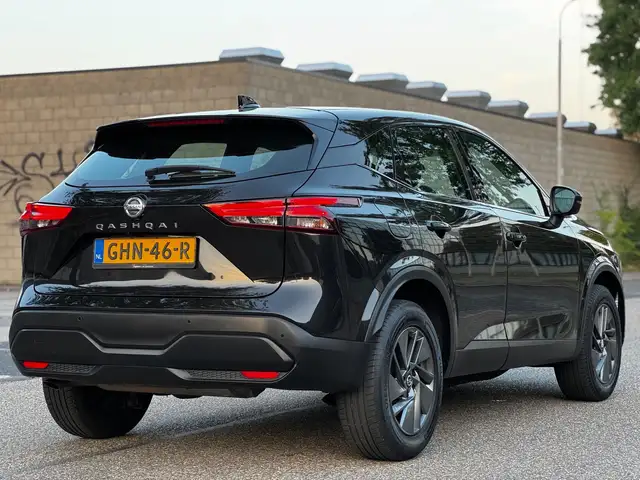 Nissan Qashqai view 25