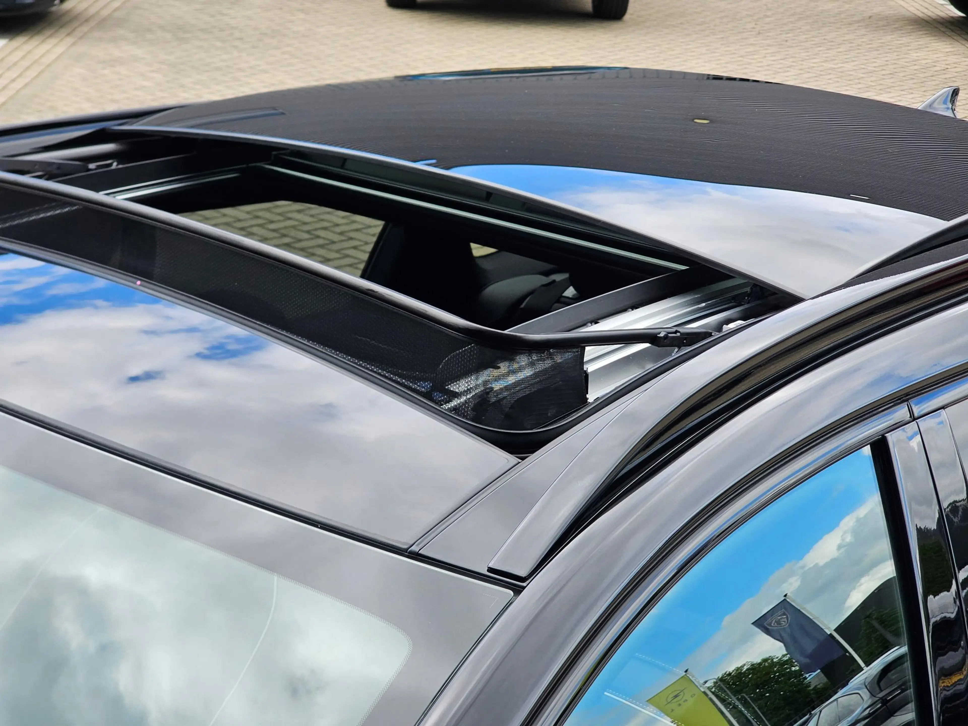 Kia K4 Sportswagon 1.0 T-GDi MHEV GT-Line Launch Edition — photo 11