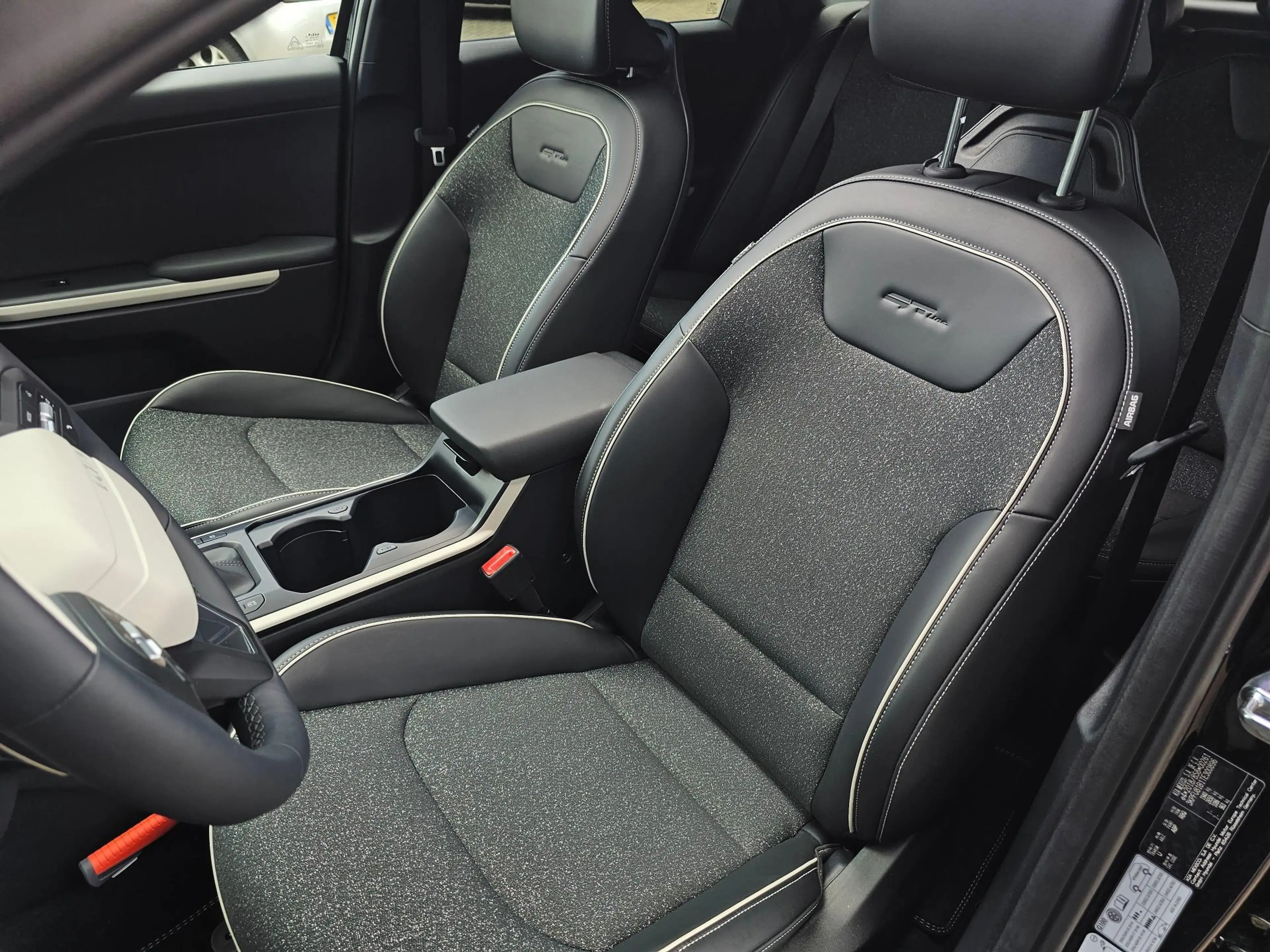 Kia K4 Sportswagon 1.0 T-GDi MHEV GT-Line Launch Edition — photo 13