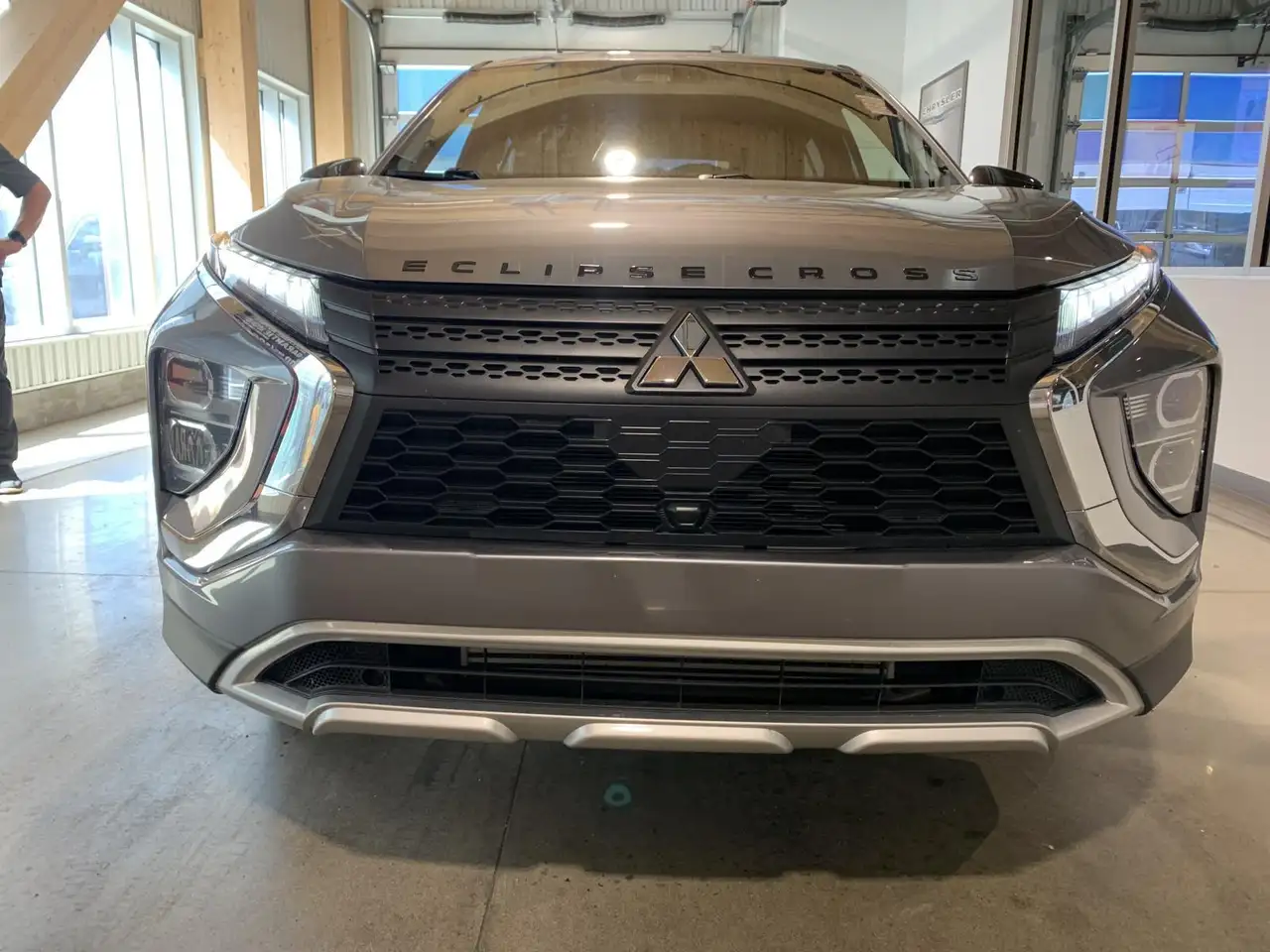 Mitsubishi Eclipse Cross снимка Mitsubishi Eclipse Cross