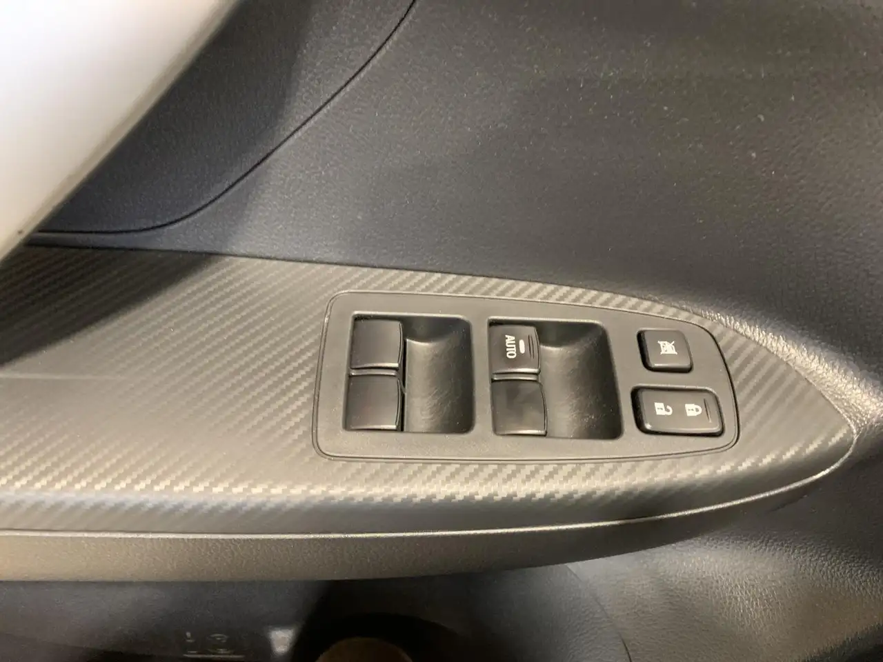 Mitsubishi Eclipse Cross снимка Mitsubishi Eclipse Cross