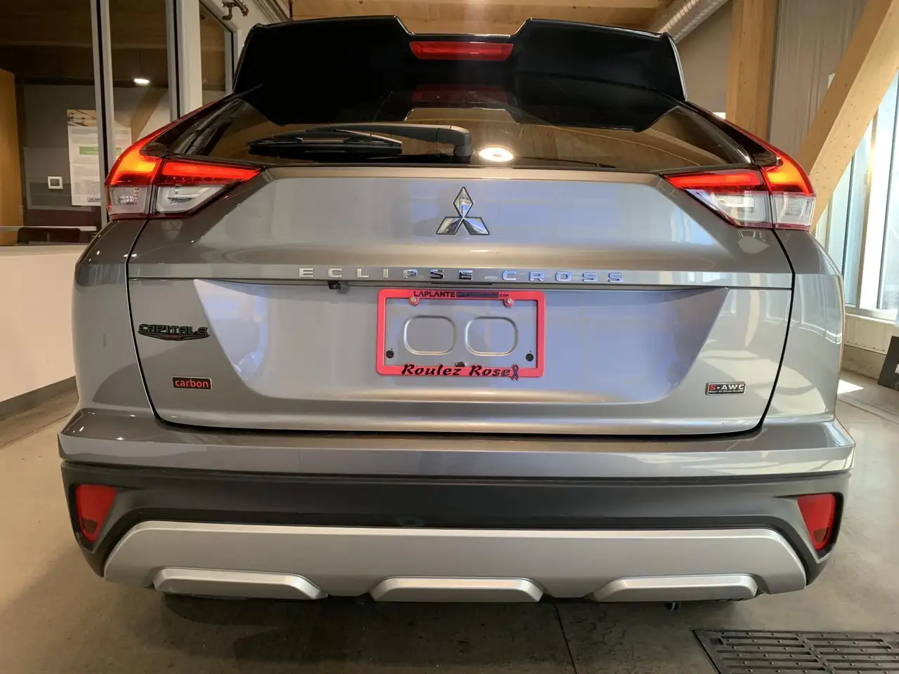 Mitsubishi Eclipse Cross снимка Mitsubishi Eclipse Cross