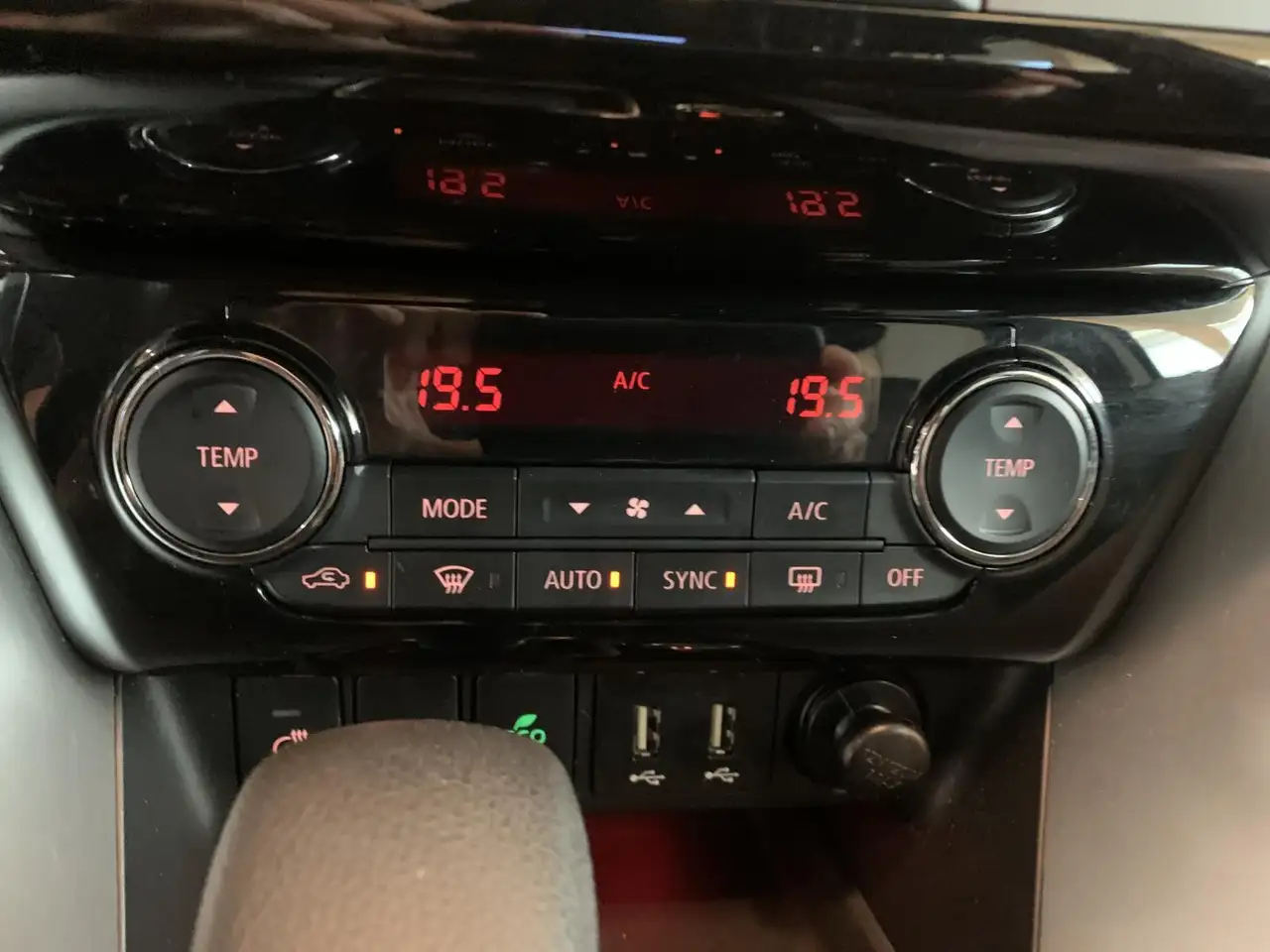 Mitsubishi Eclipse Cross снимка Mitsubishi Eclipse Cross