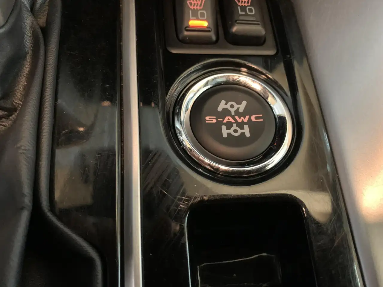 Mitsubishi Eclipse Cross снимка Mitsubishi Eclipse Cross