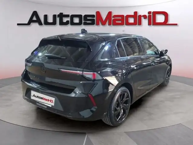 Opel Astra view 6