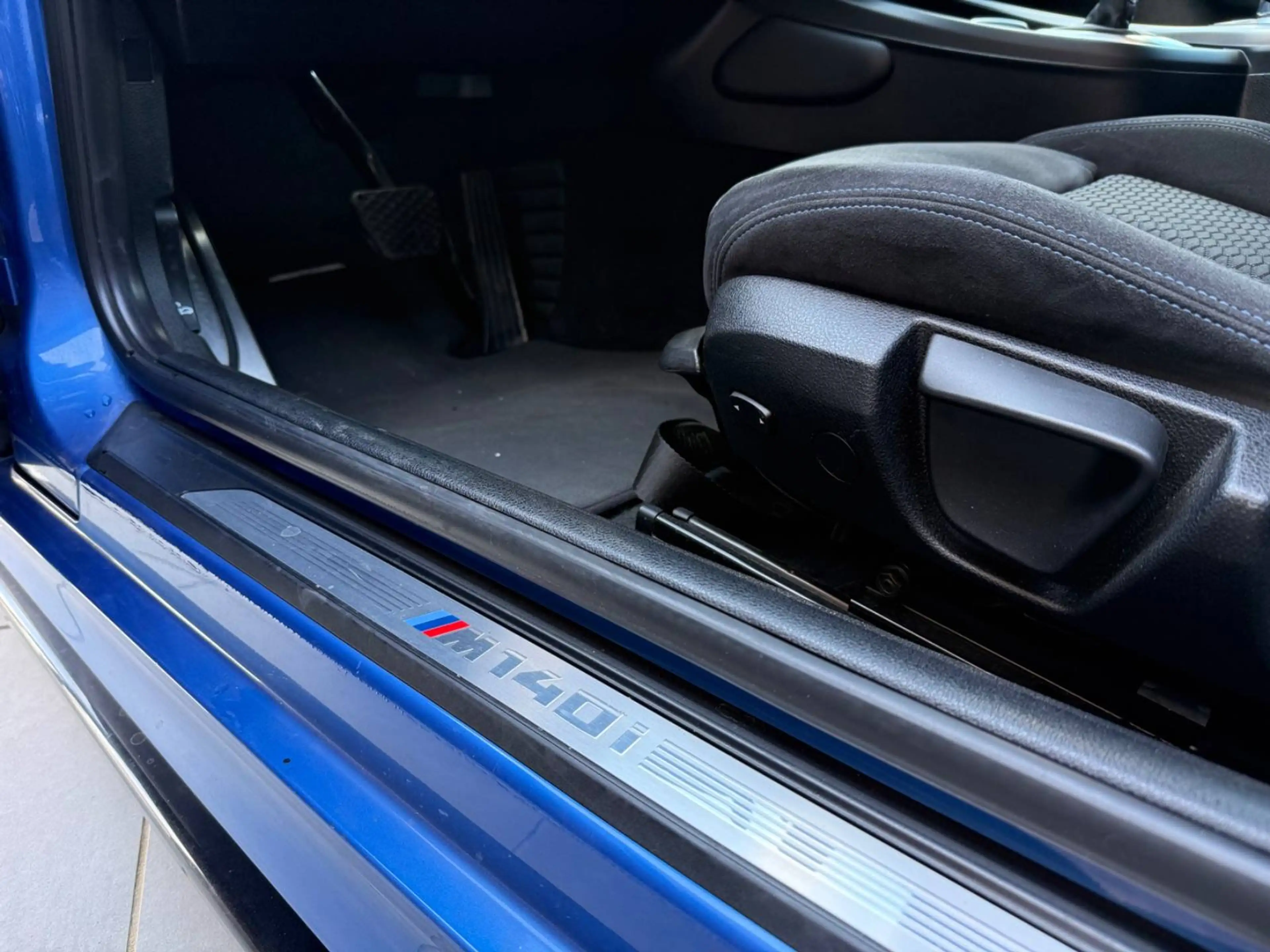 BMW 140 M140iAS — photo 12