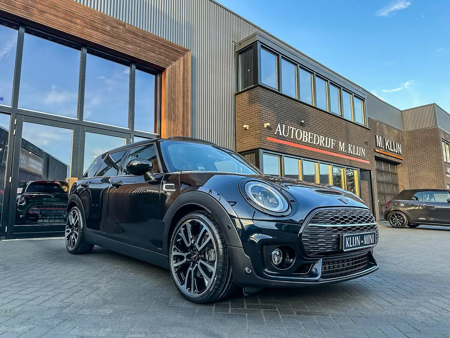 MINI Cooper S Clubman Mini 2.0 John Cooper Works F1 Aut/Pano/Camera/Head Zwart - 1