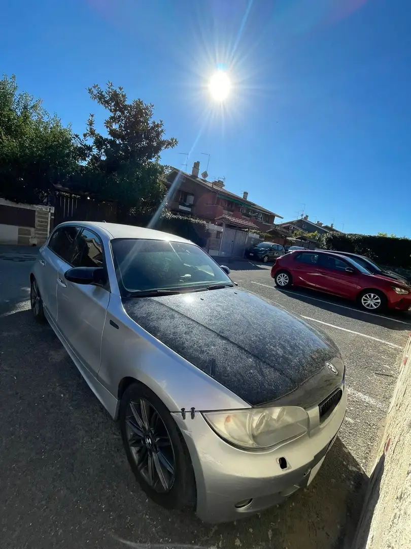 BMW 120 120d Futura - 1