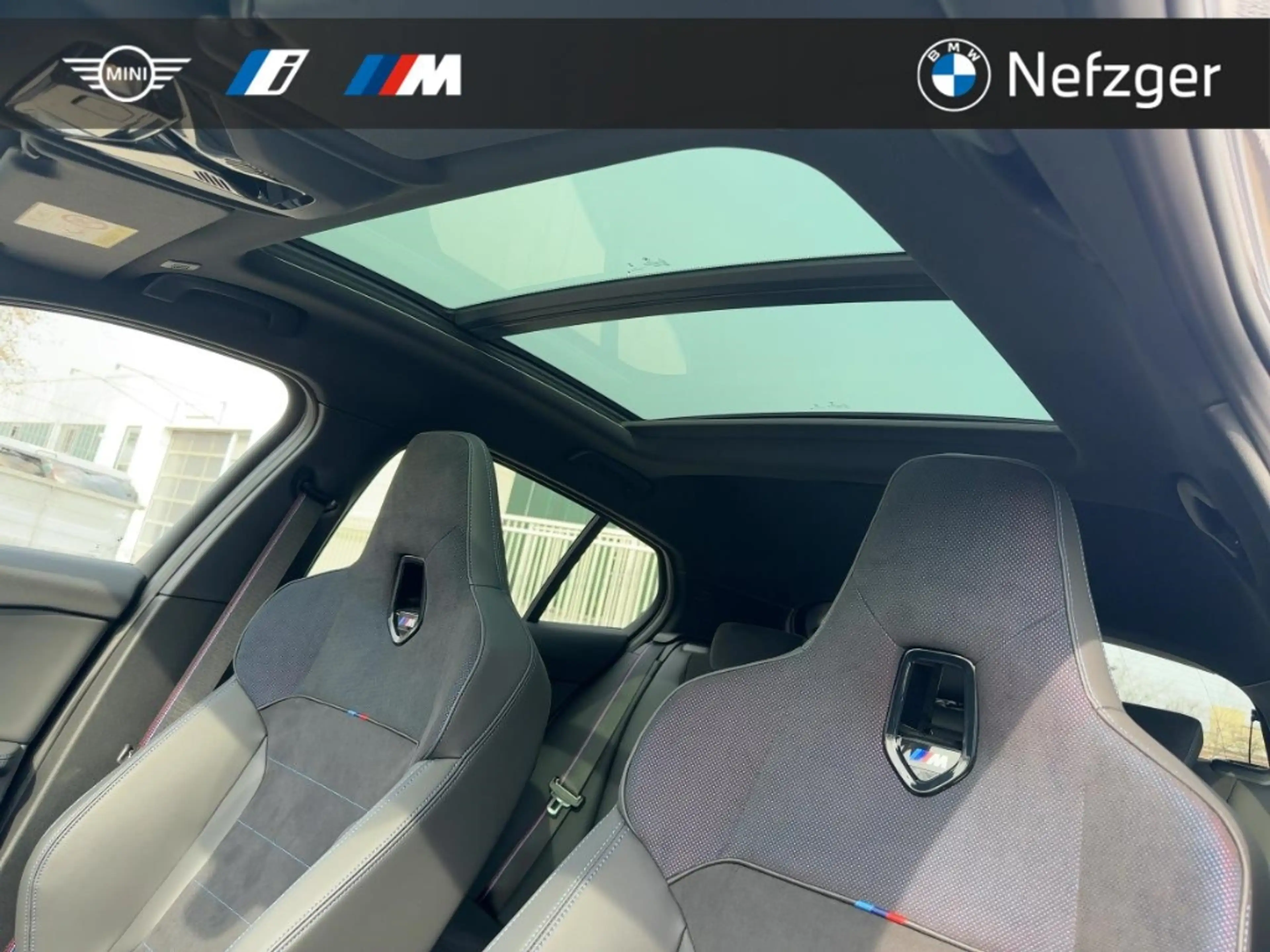 BMW 135 xDrive Alcantara Park-Assist HUD Panorama — photo 13