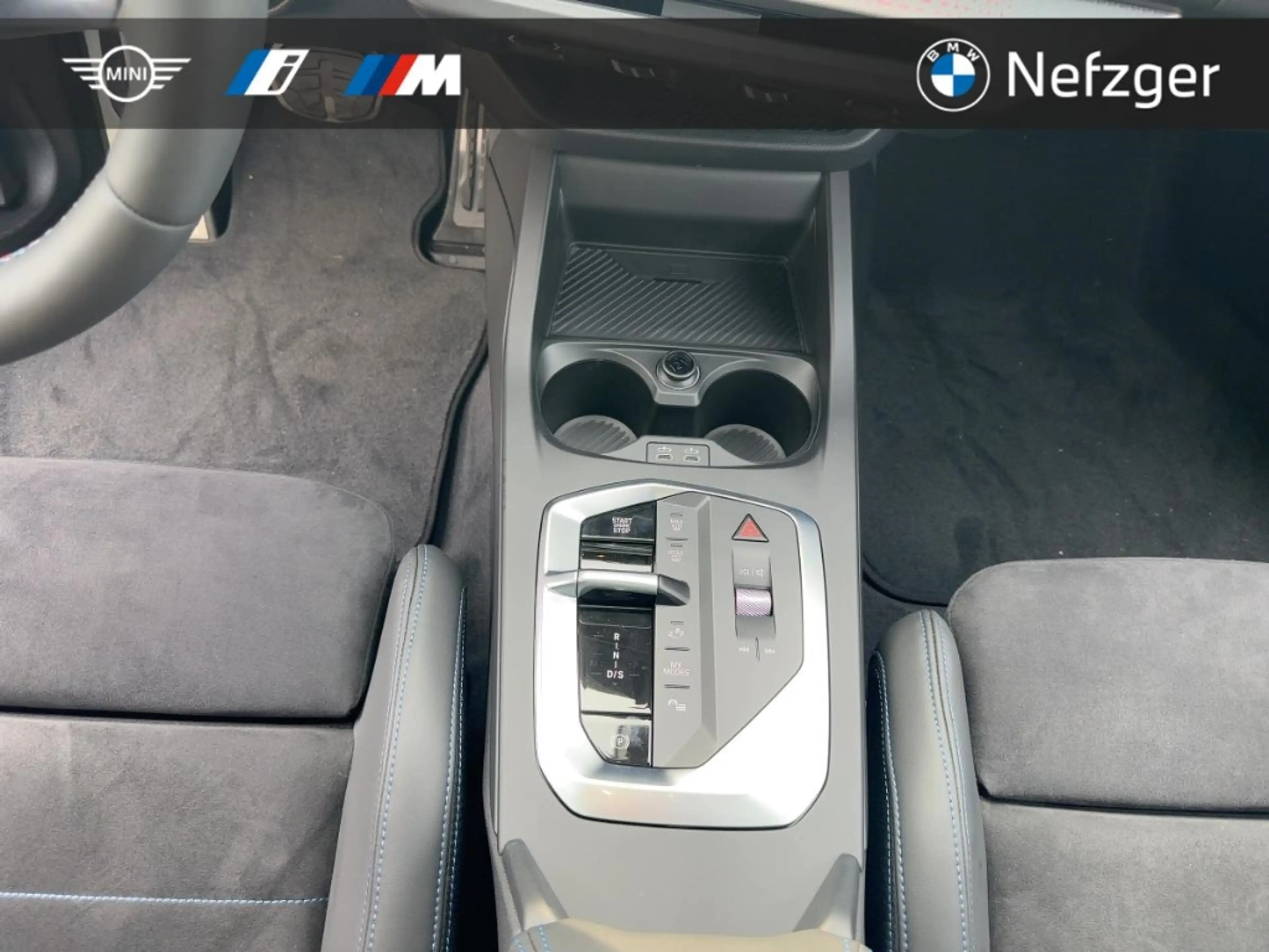 BMW 135 xDrive Alcantara Park-Assist HUD Panorama — photo 14