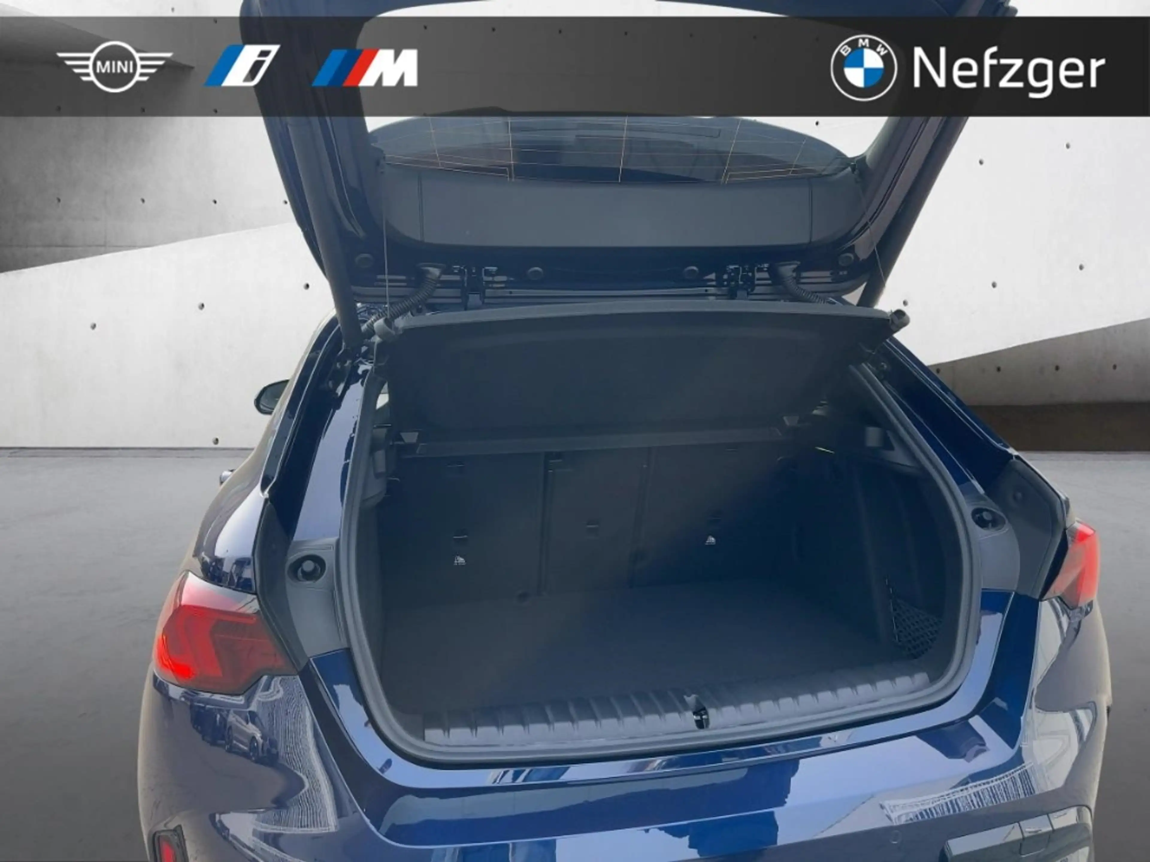 BMW 135 xDrive Alcantara Park-Assist HUD Panorama — photo 6