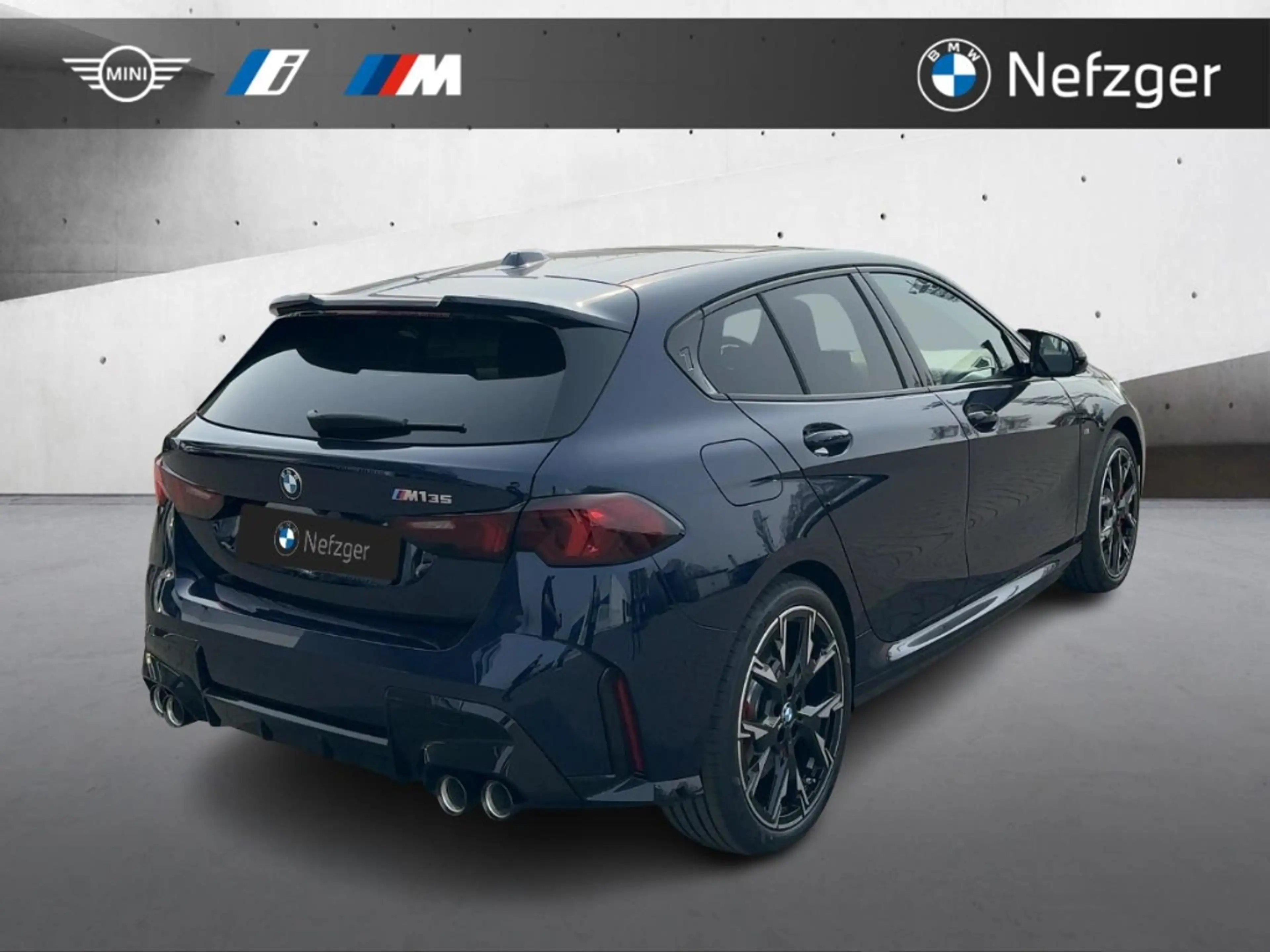 BMW 135 xDrive Alcantara Park-Assist HUD Panorama — photo 4