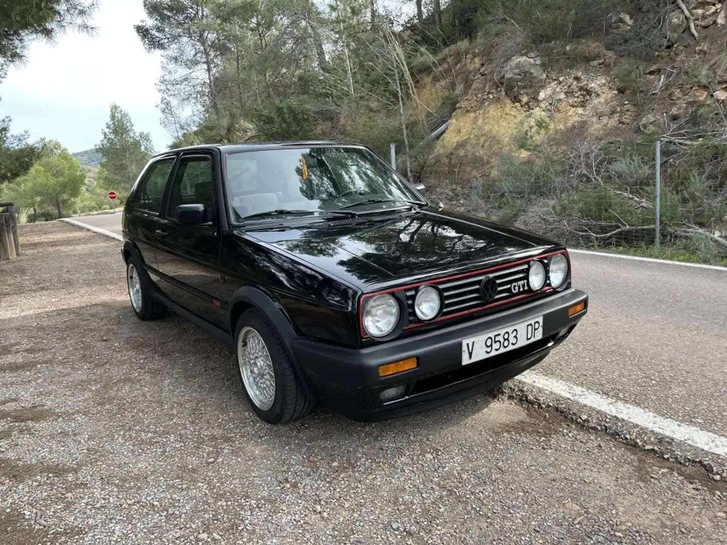 Volkswagen Golf GTI 1.8 A.A. 110 Negro - 1