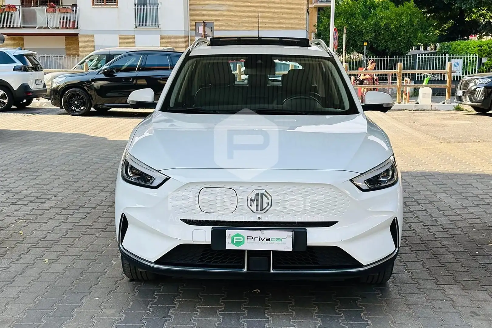 MG ZS Luxury 72 kWh Bianco - 2