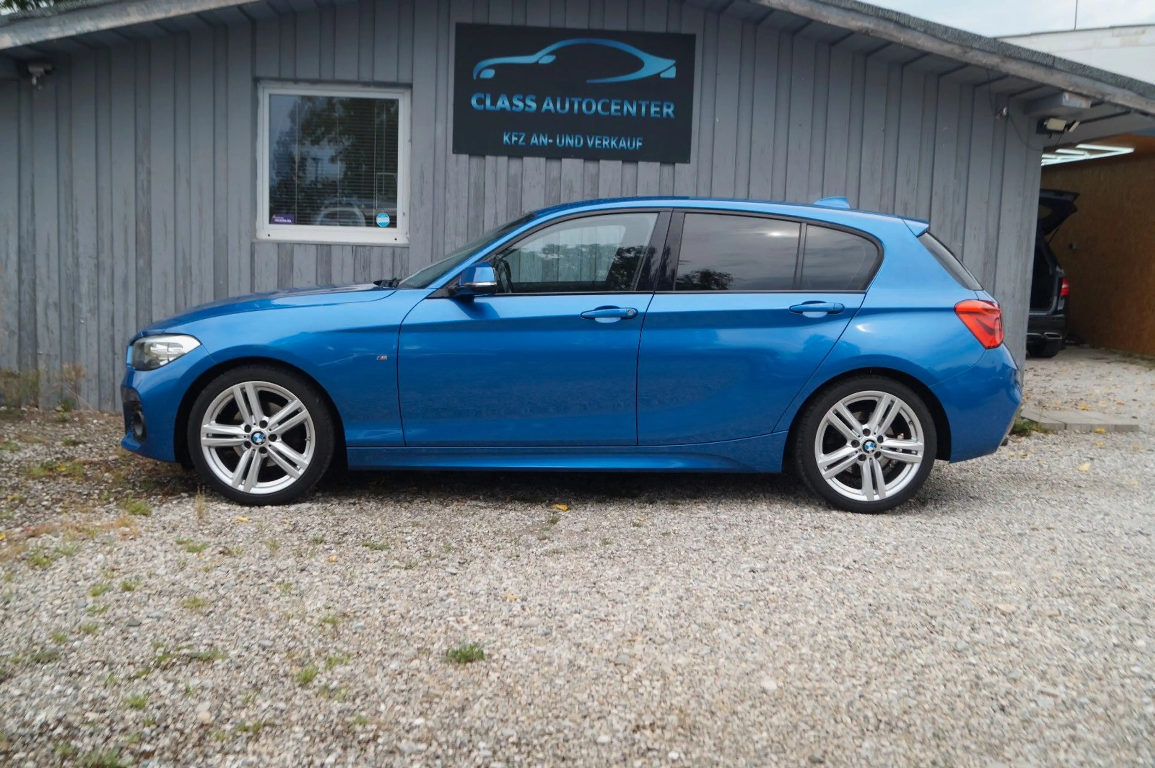 BMW 120 i M Sport Lim.|Autom.|AHK|Alcantara|Navi| — photo 2