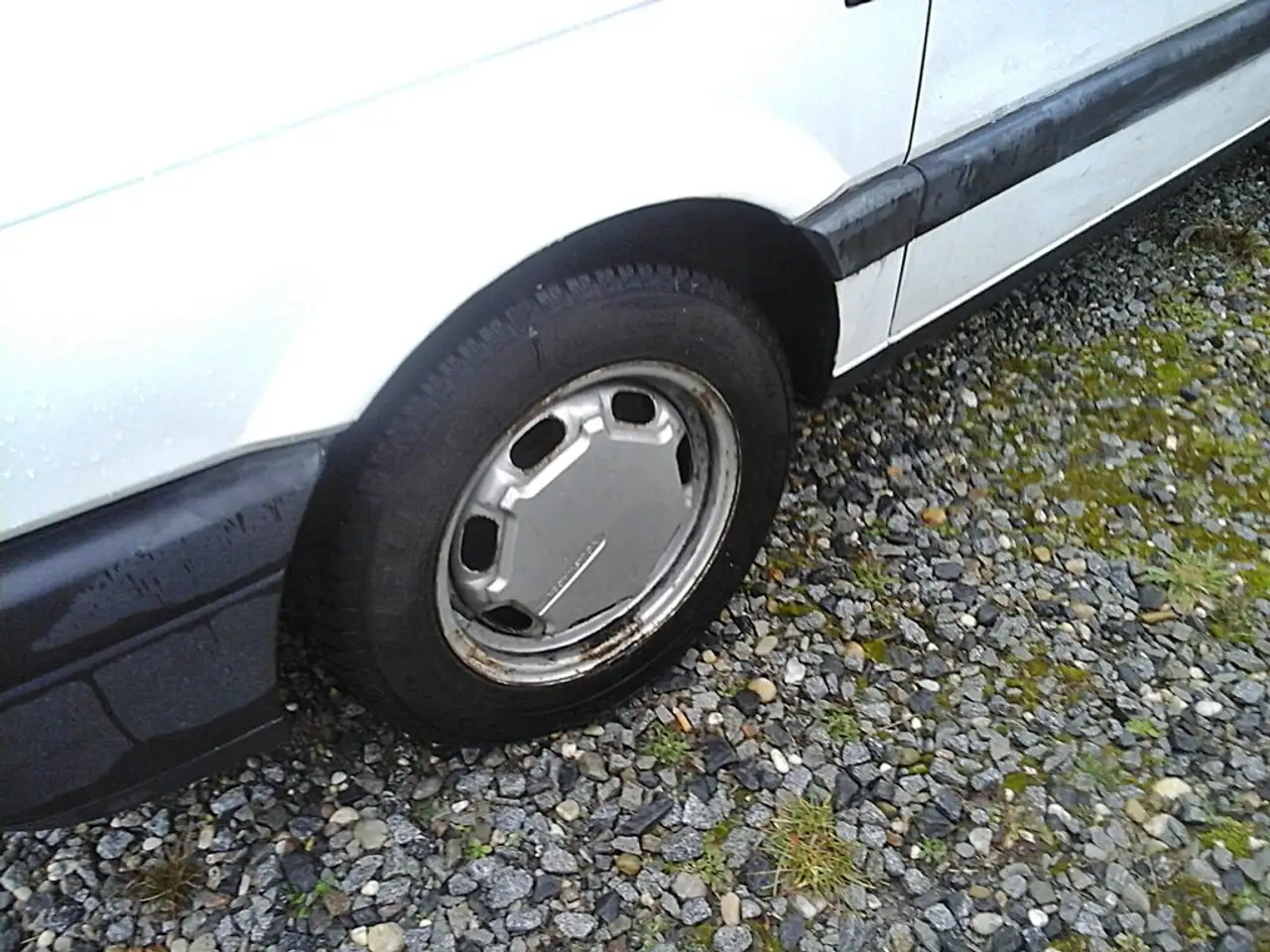 Volkswagen Passat AUTOMATIK 1.8 Lim.Oldtimer/ FH+elSD+ZV+Airbags+ABS, foto 6