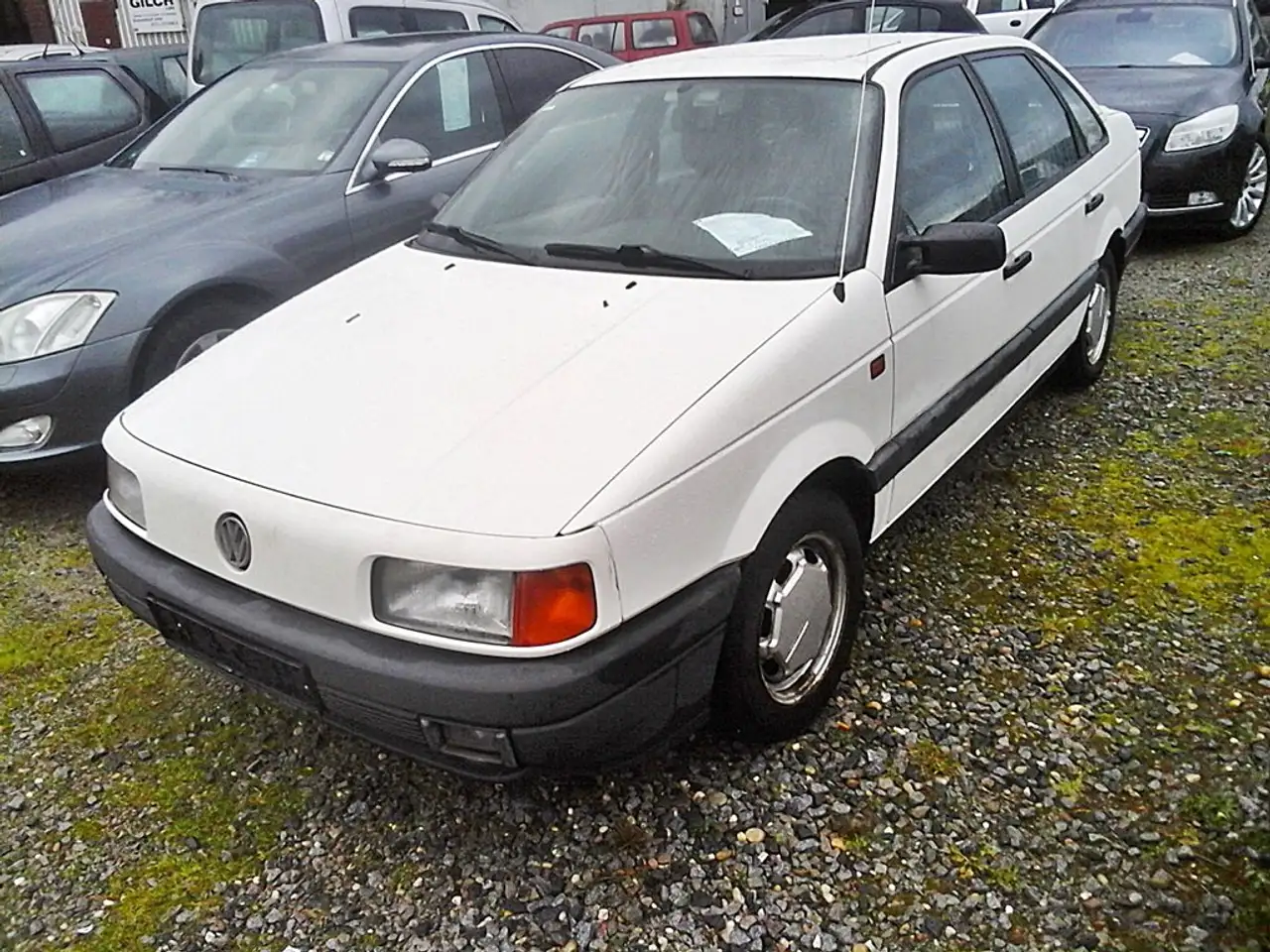 Volkswagen Passat AUTOMATIK 1.8 Lim.Oldtimer/ FH+elSD+ZV+Airbags+ABS, foto 2