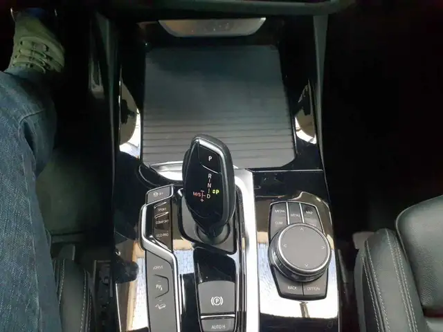 BMW X3 view 10