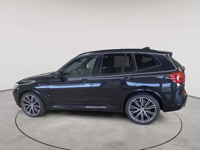 BMW X3 view 6
