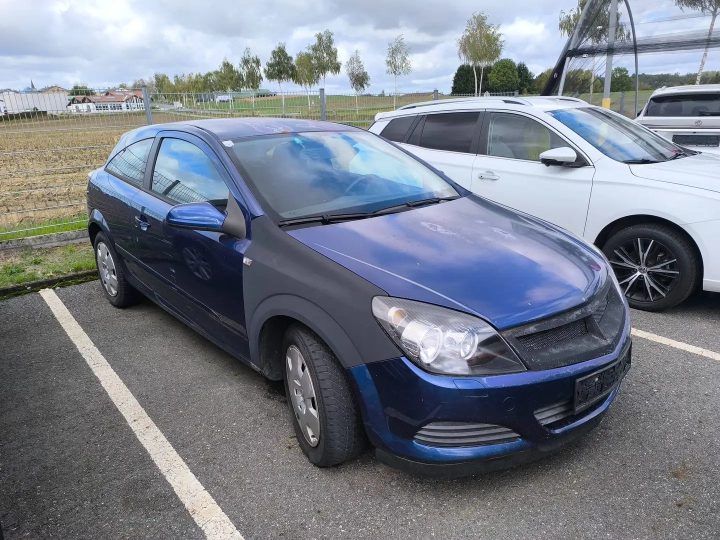 Opel Astra GTC Blau - 1