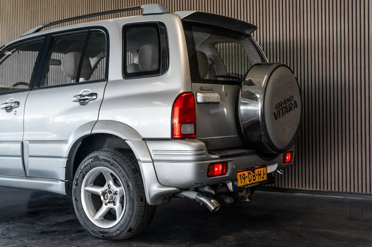 Suzuki Grand Vitara 2.5 V6 | Eerste eigenaar, foto 6