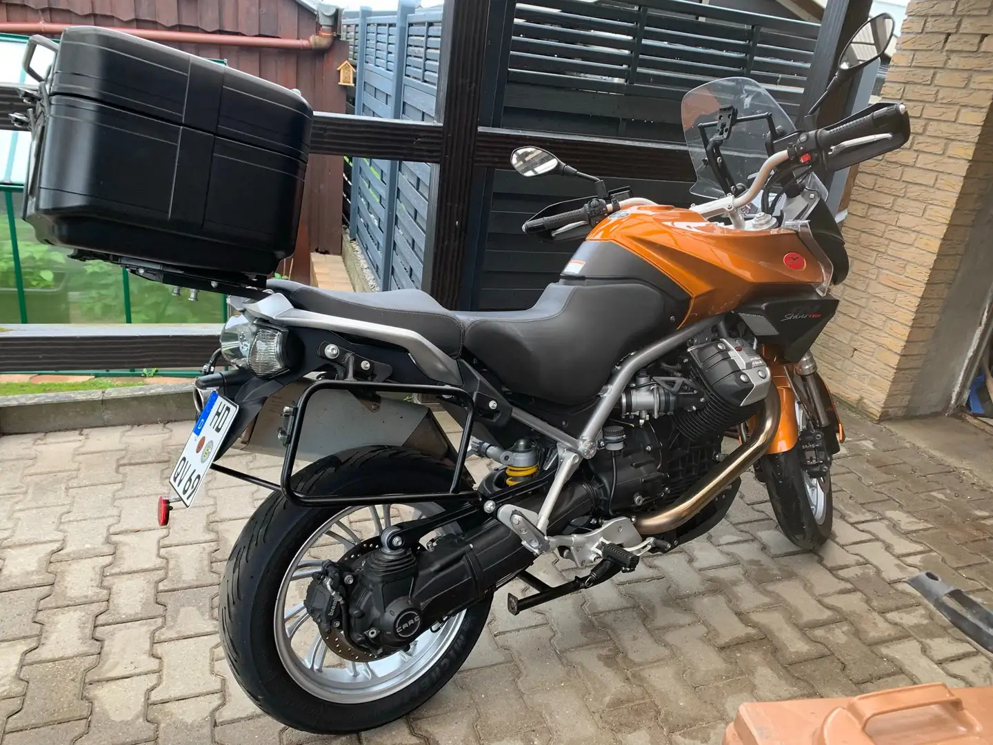 Moto Guzzi Stelvio 1200 Arany - 1