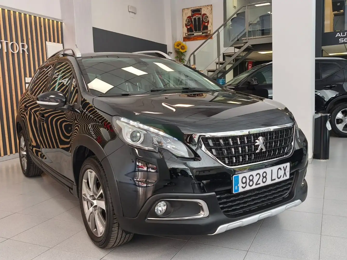 Peugeot 2008 Allure 1.2 PureTech 96KW (130CV) Schwarz - 1
