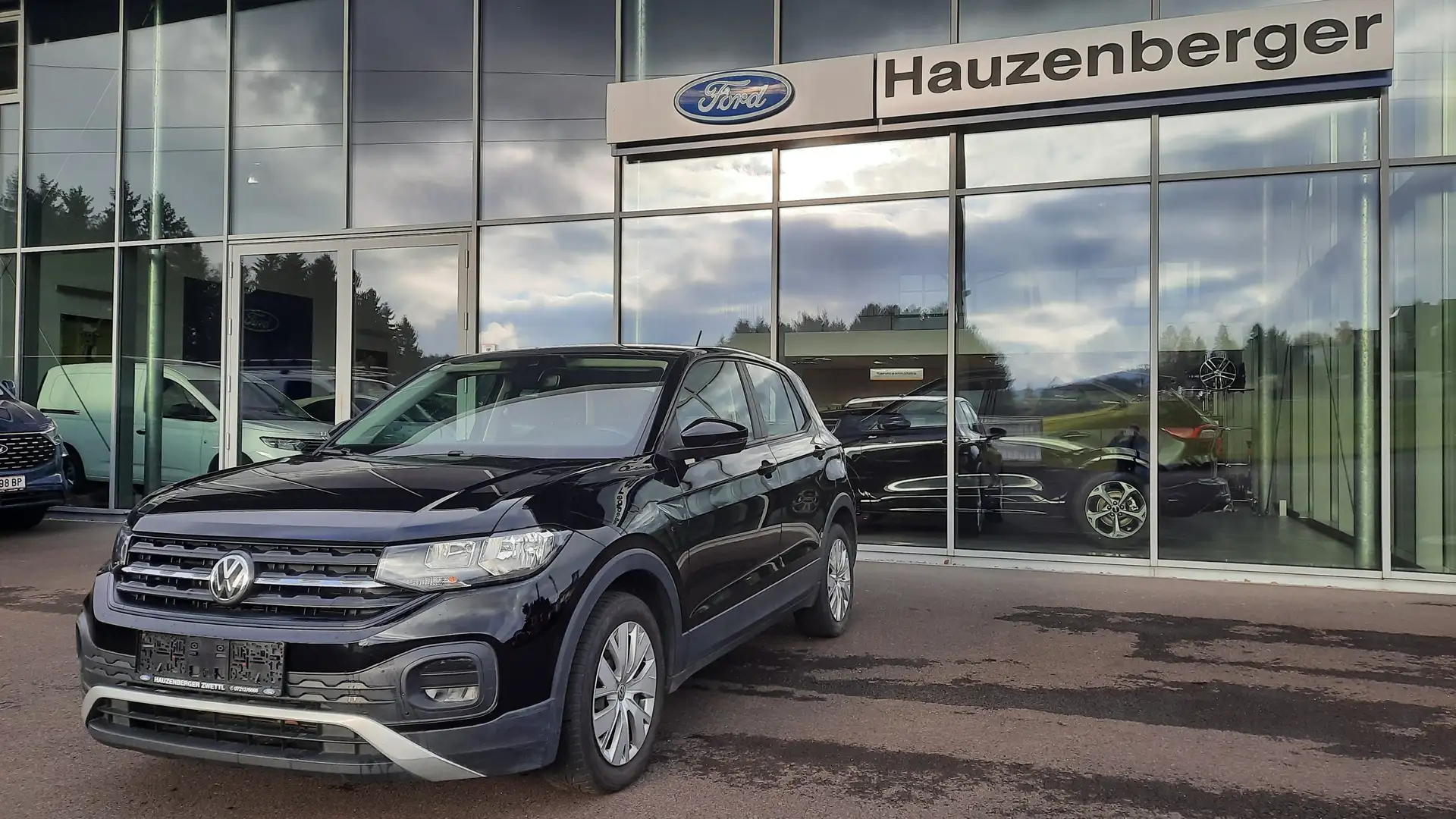 Volkswagen T-Cross Basis Schwarz - 1