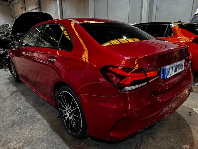 Mercedes-Benz A 250 250e Sedán 8G-DCT