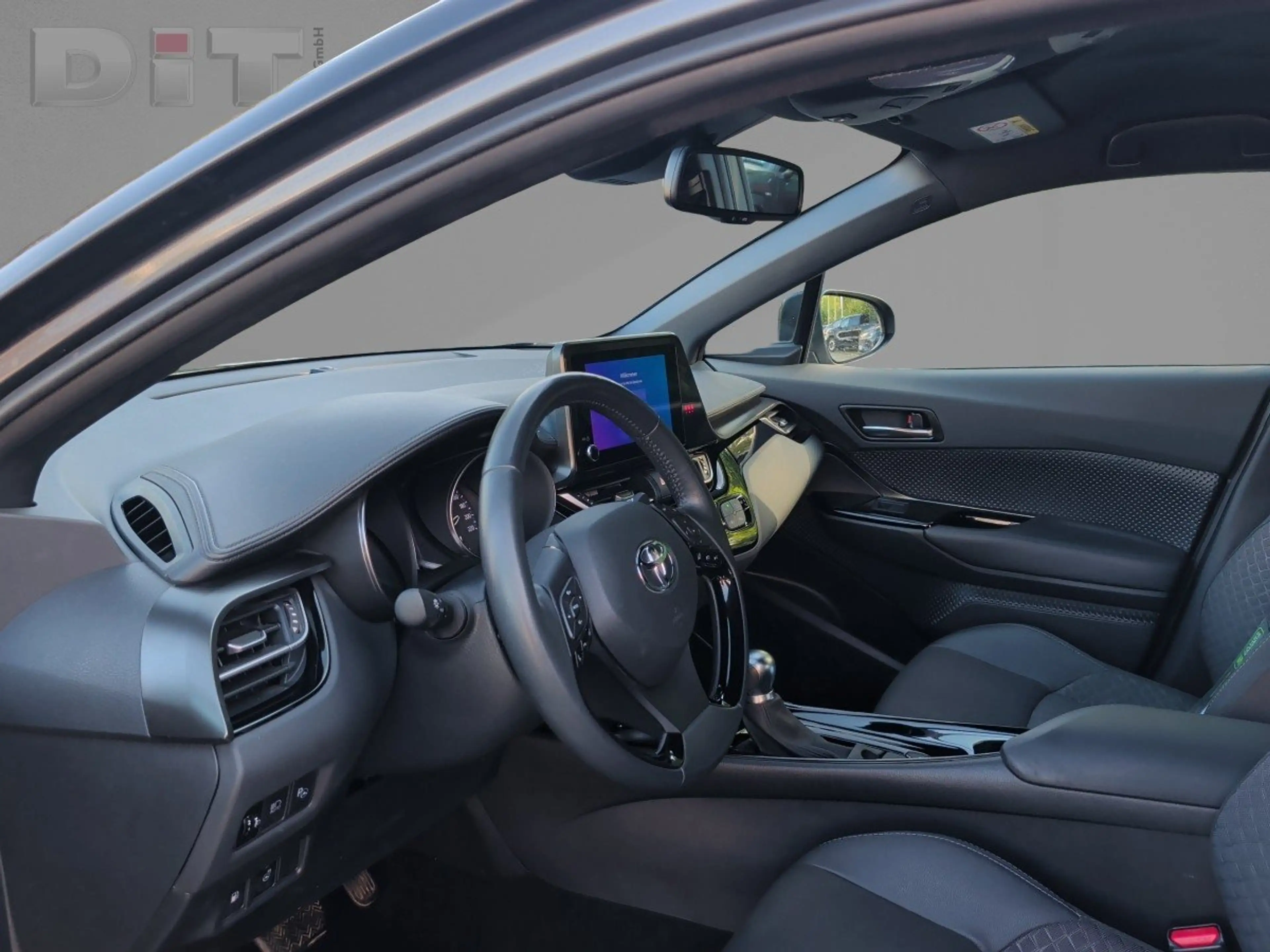 Toyota C-HR 1.8 Team D Navi Klima LED Kamera Sitzheizung — photo 10
