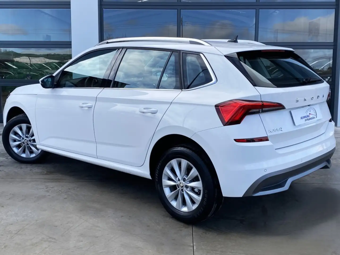 Skoda Kamiq 1.0 TSI Ambition 81kW DSG Blanco - 2