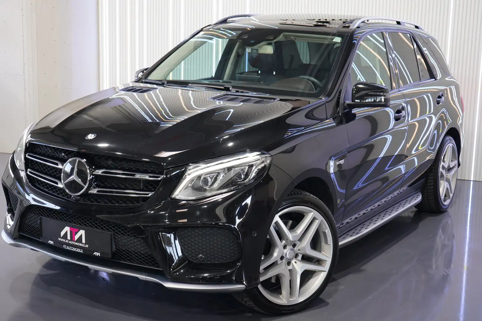 Mercedes-Benz GLE 43 AMG GLE 43 AMG 4Matic Aut. Schwarz - 2