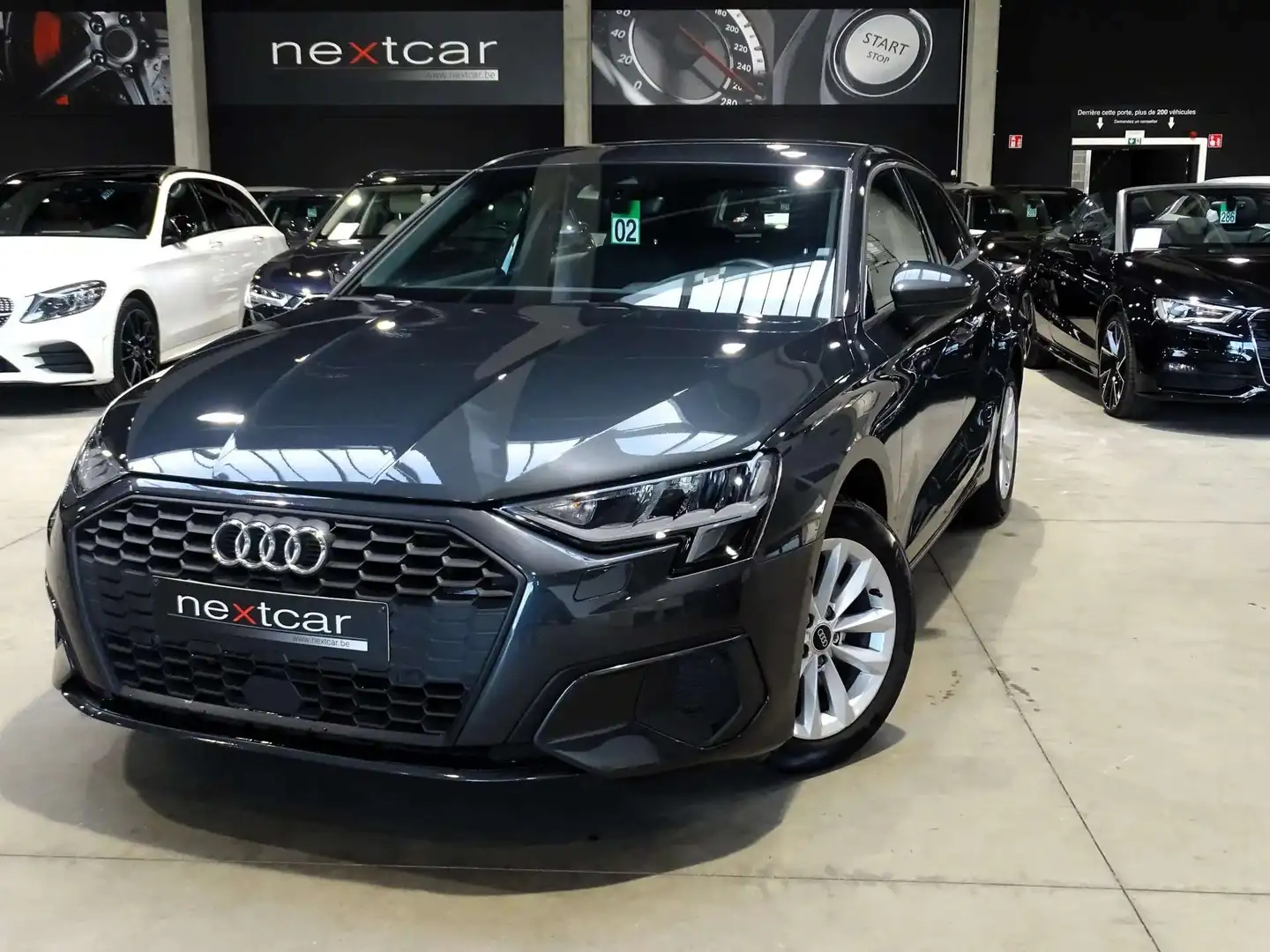 Audi A3 30TDi SportBack Adv. New *CARPLAY-CRUISE-NAVI-LED* Grijs - 1