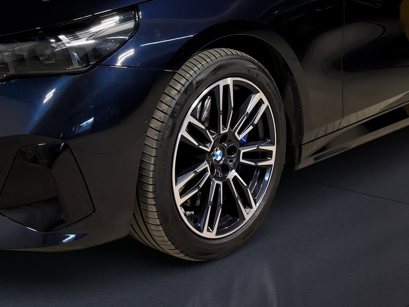BMW 540 d xDrive — photo 4