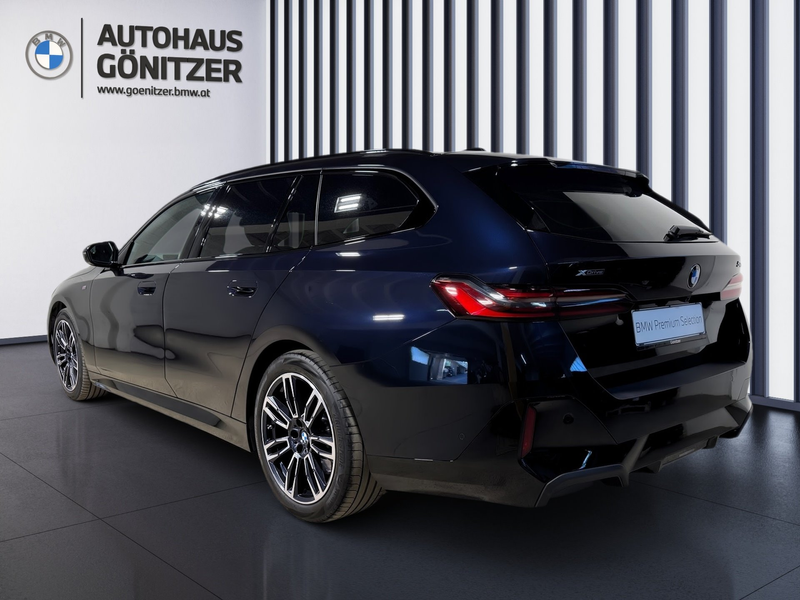 BMW 540 d xDrive — photo 11