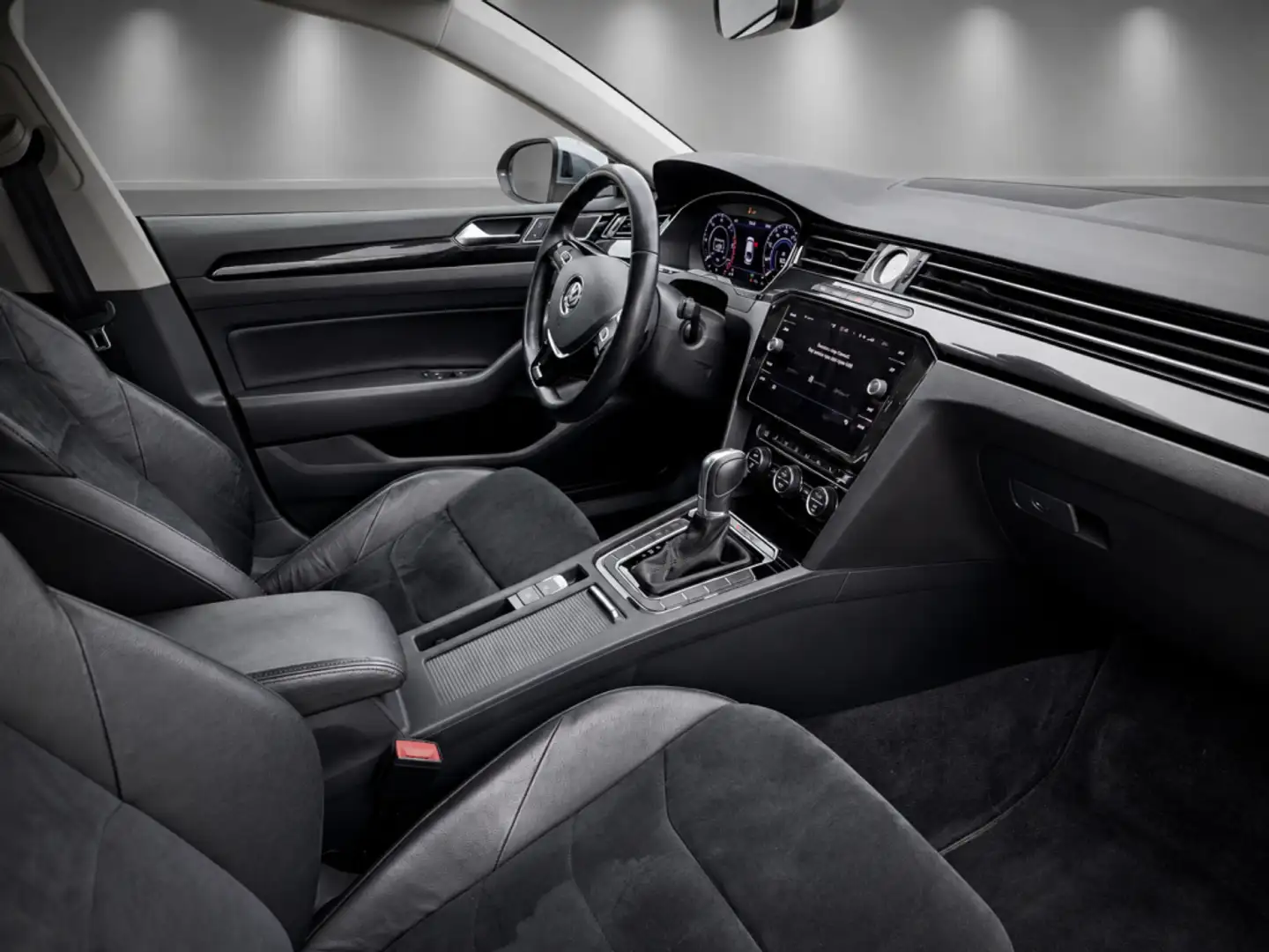 Volkswagen Arteon 2.0TDI BiT Elegance 4M DSG7 176kW - 2