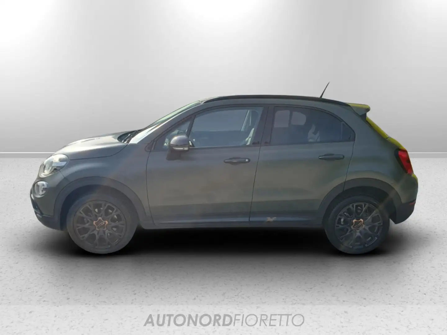 Fiat 500X 1.3 t4 cross 150cv dct Зелений - 2