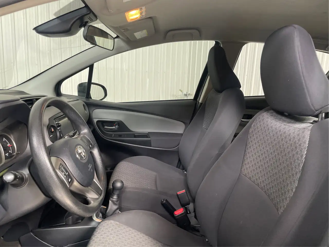 Toyota Yaris снимка Toyota Yaris