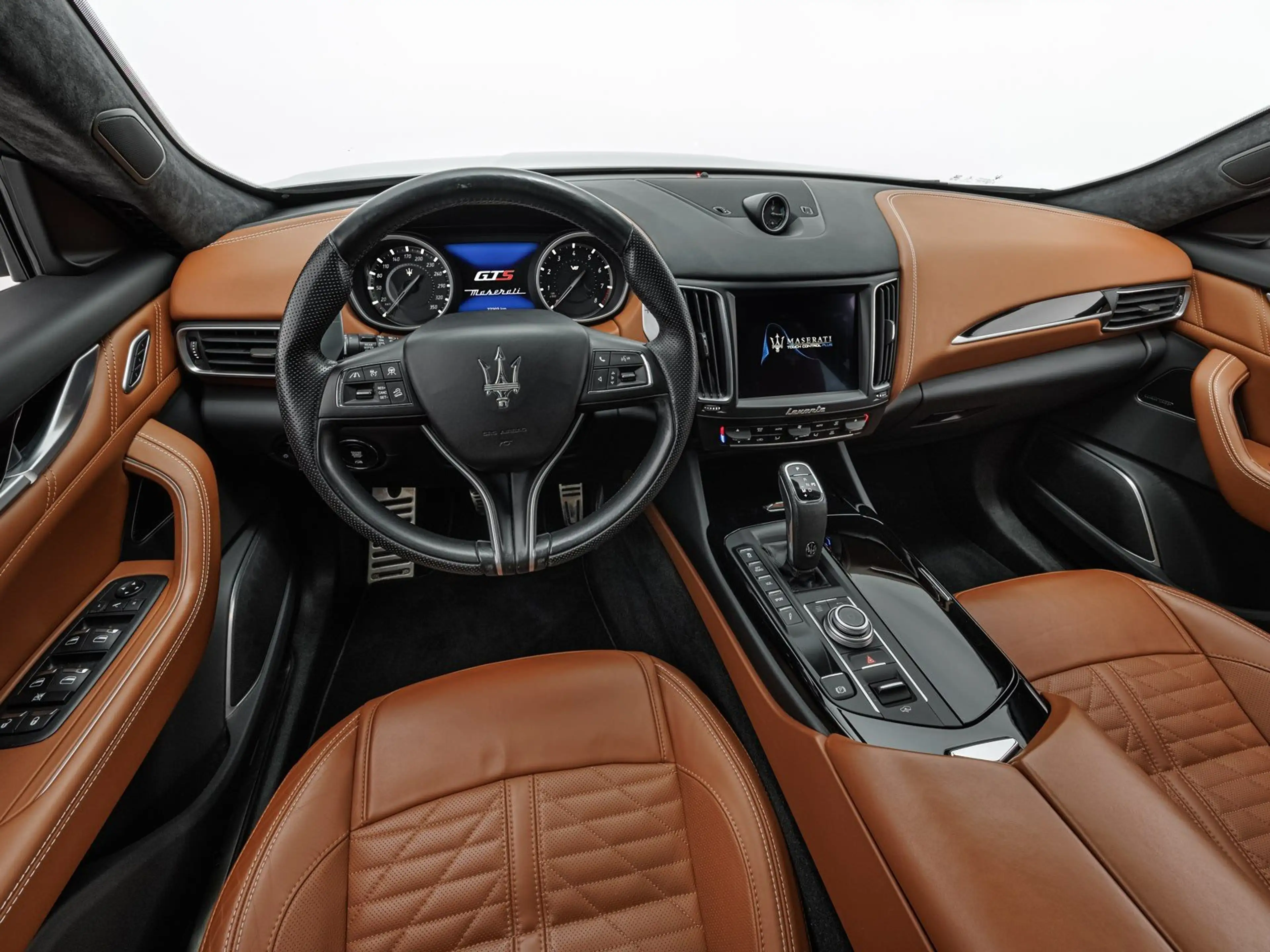 Maserati Levante GTS PANO + PIENO FIORE — photo 13