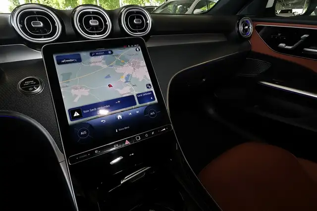 Mercedes-Benz C-Class view 10