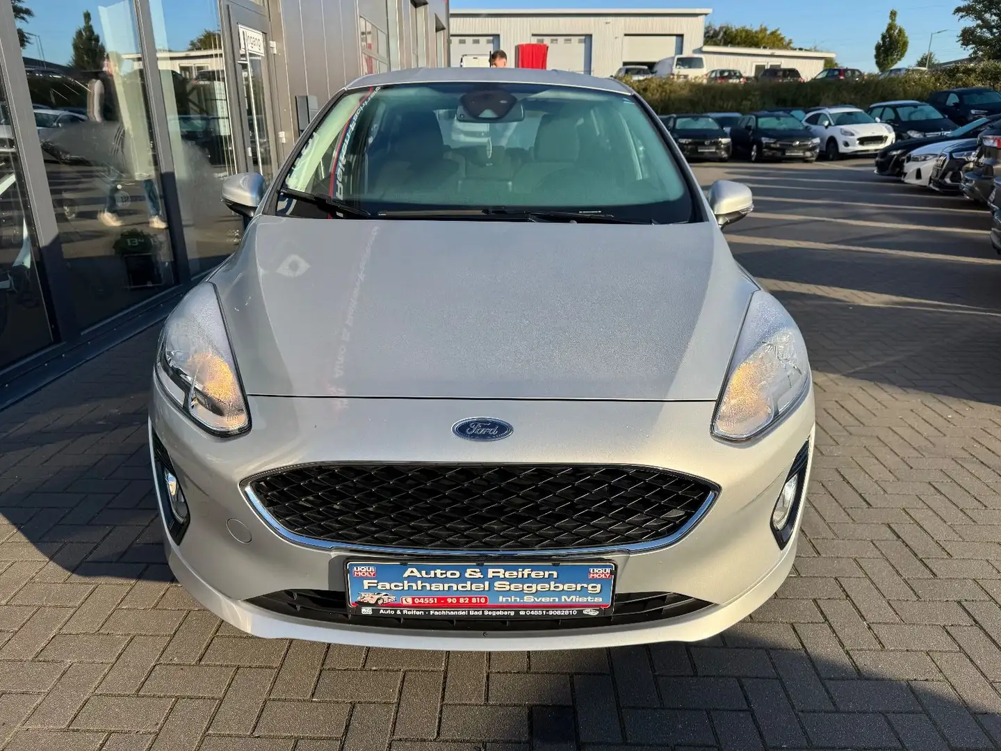 Ford Fiesta 1.0 EcoBoost Cool & Connect*NAVI*SITZHZG Zilver - 2