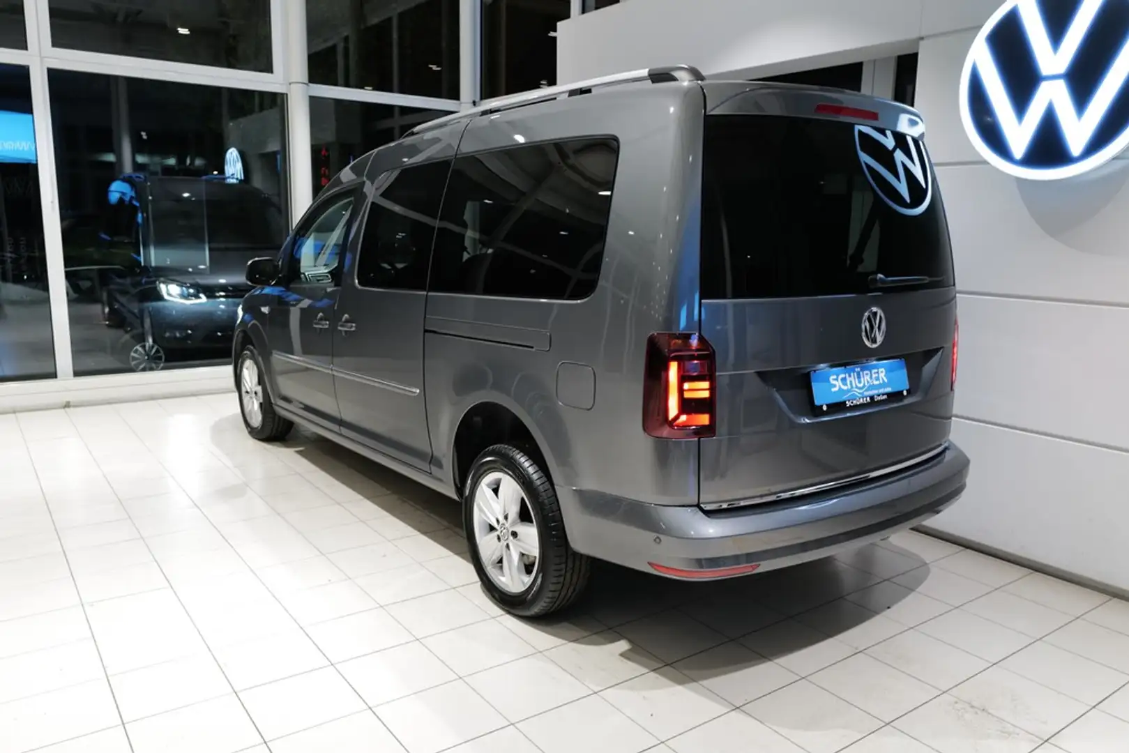 Volkswagen Caddy Maxi 2.0TDI DSG Highline 4Motion RKAM Navi Xenon Gris - 2