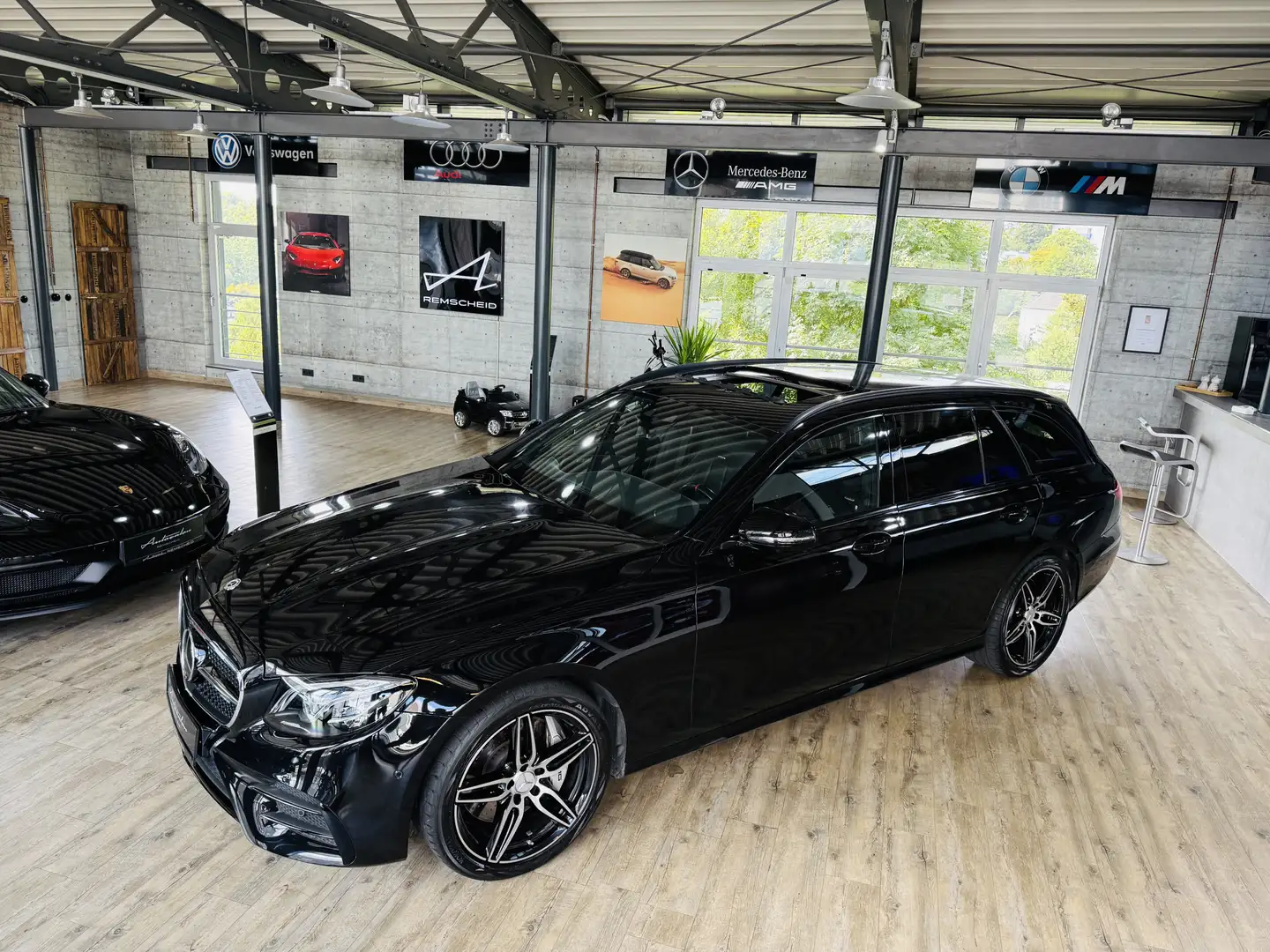 Mercedes-Benz E 53 AMG 4Matic+*G.SHD.*DISTRONIC*360°KAM.*LUFT* Schwarz - 2
