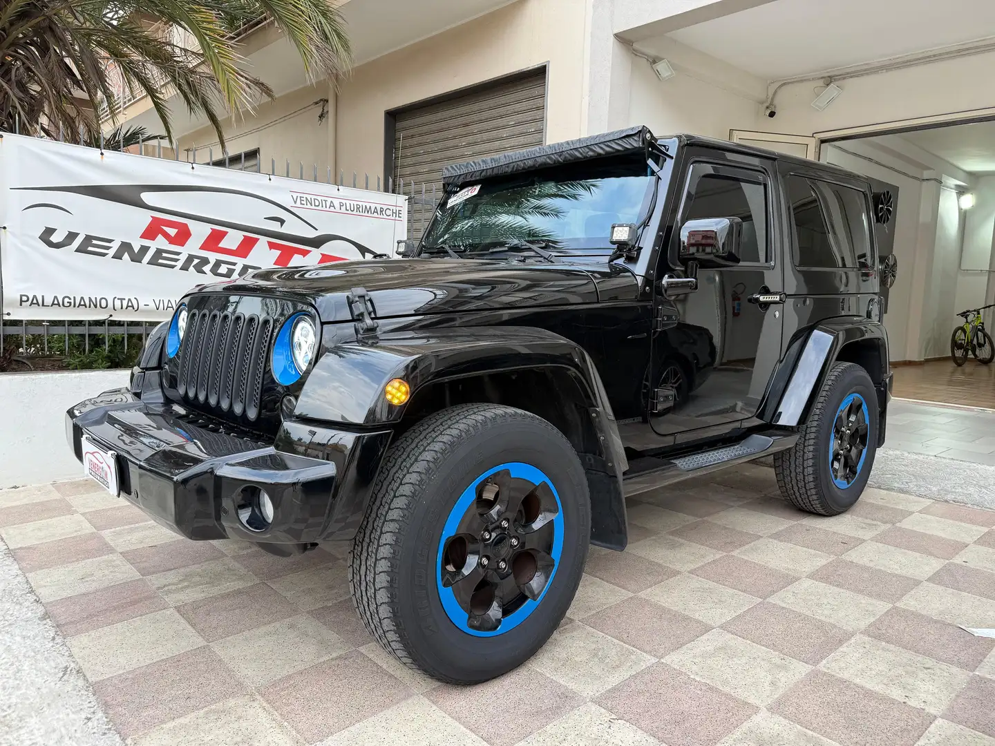 Jeep Wrangler Wrangler 2.8 crd Sahara Unlimited Noir - 1